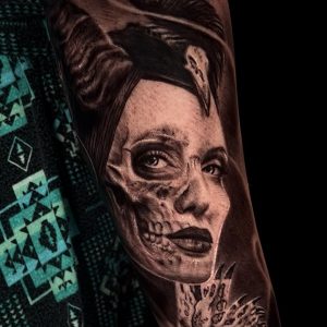 Laura Phoenix - 9
